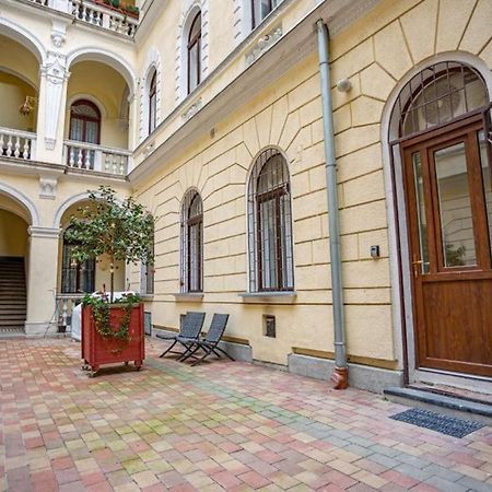 Boutique Apartment In Akacfa Street Budapeşte Dış mekan fotoğraf